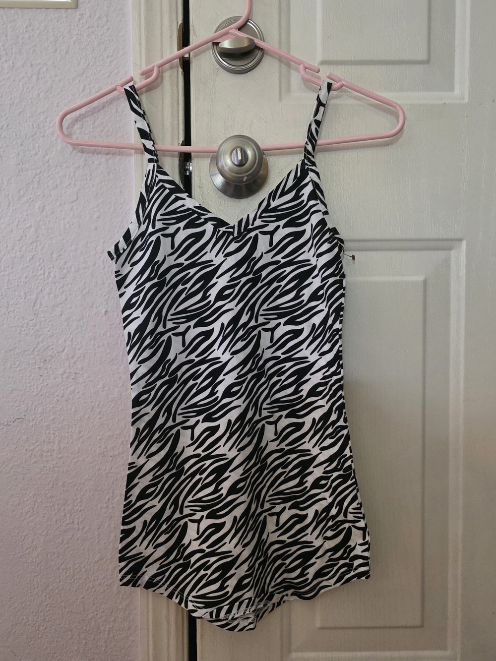 New- OP Small Womens Zebra-Print Camisole Top - Black & White